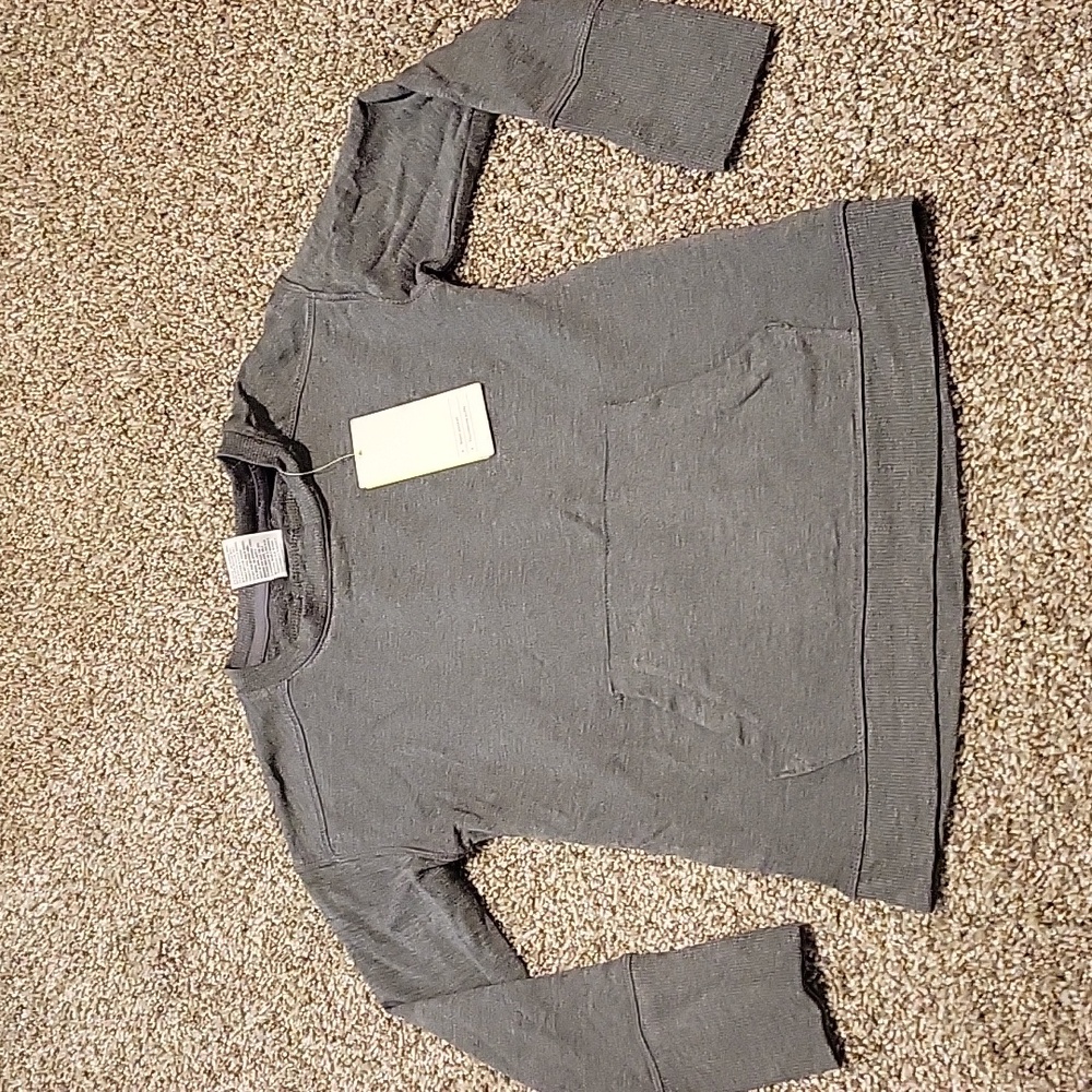 NWT All in motion pullover